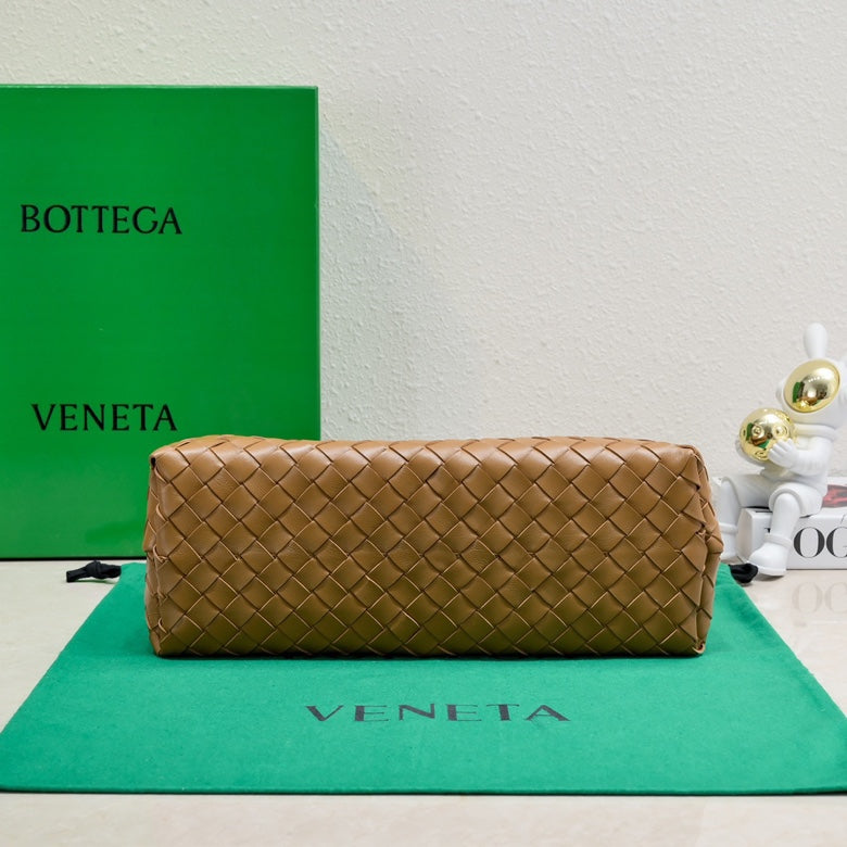 Bv Medium Andiamo 32 Brown Lambskin
