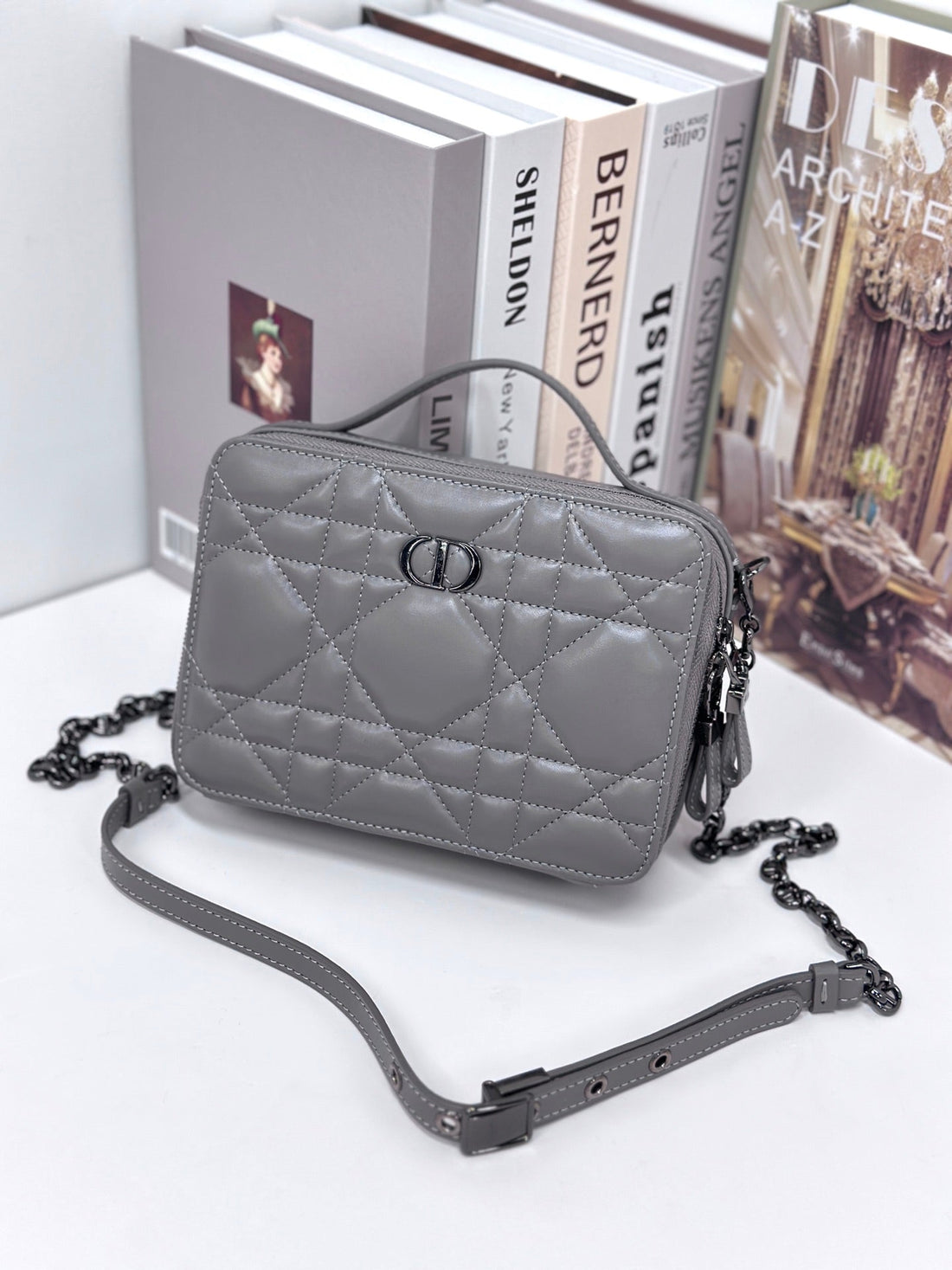 Caro Box 19 In Grey Calfskin