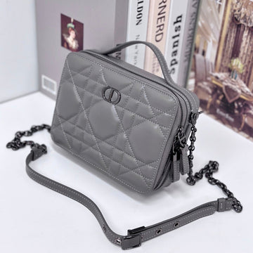 Caro Box 19 In Grey Calfskin