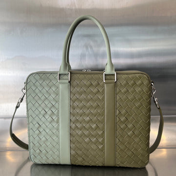 Large Intrecciato 40 Briefcase In Mud Mix Travertine Calfskin