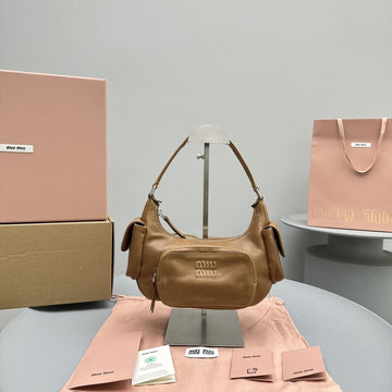 Pucket Bag 21 In Peanut Brown Calfskin