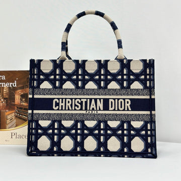 Medium Book Tote 37 Beige And Blue Macrocannage Embroidery