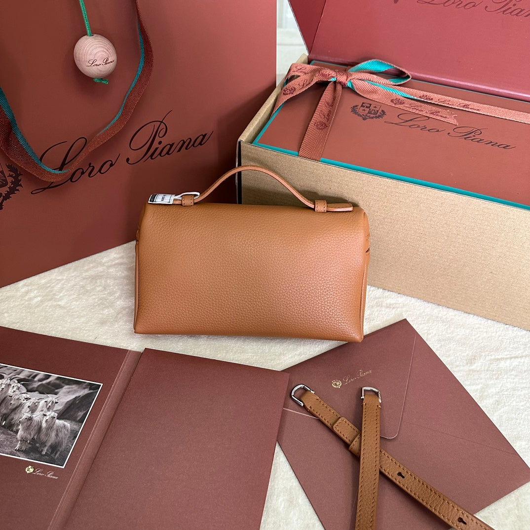 Extra Pocket L19 In Bronze Brown Calfskin With Silver Hardware