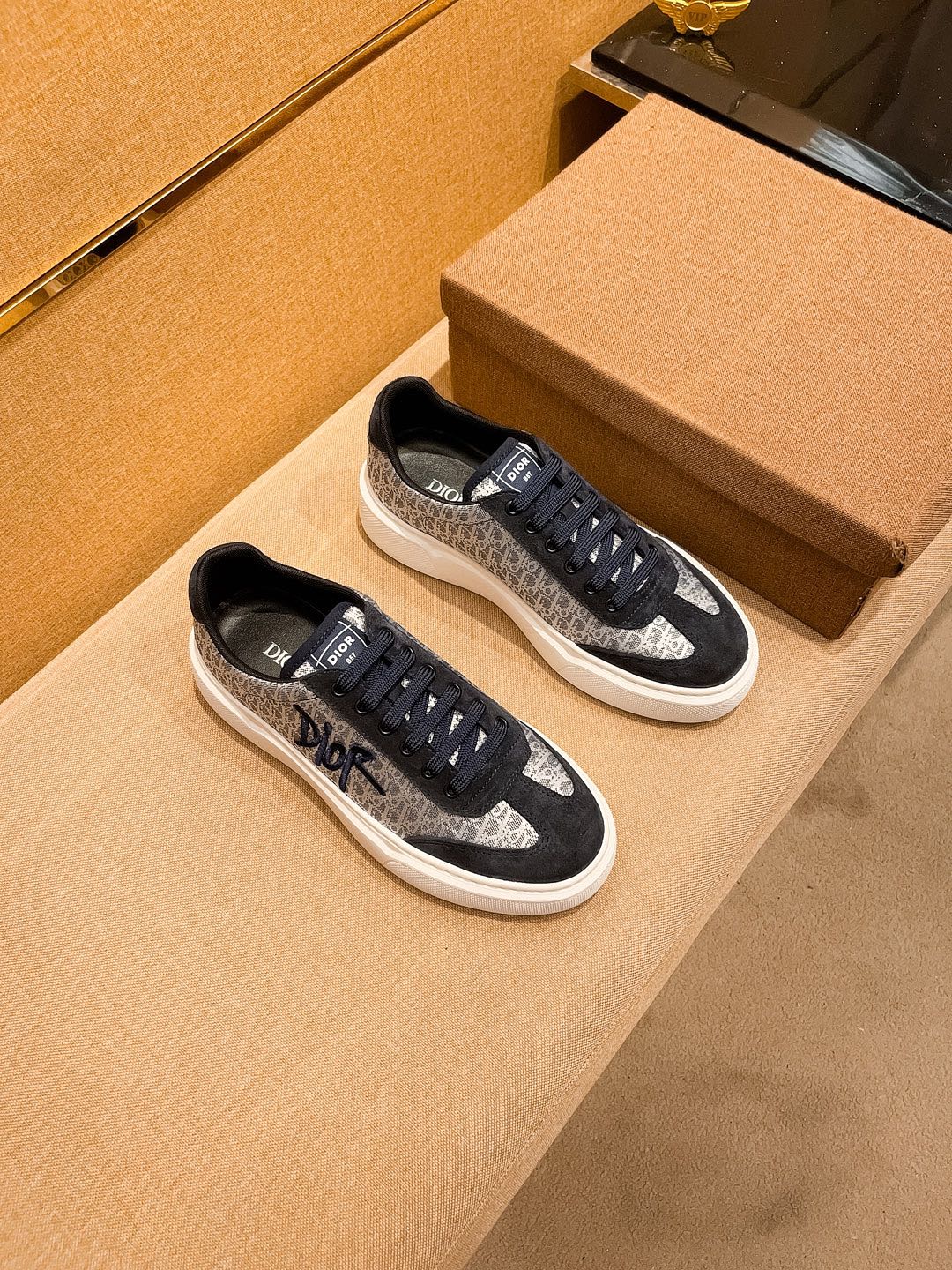 CD Homme Thick-Sole Sneakers Black And White Jacquard