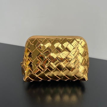 Intrecciato 16 Bag In Golden Lambskin