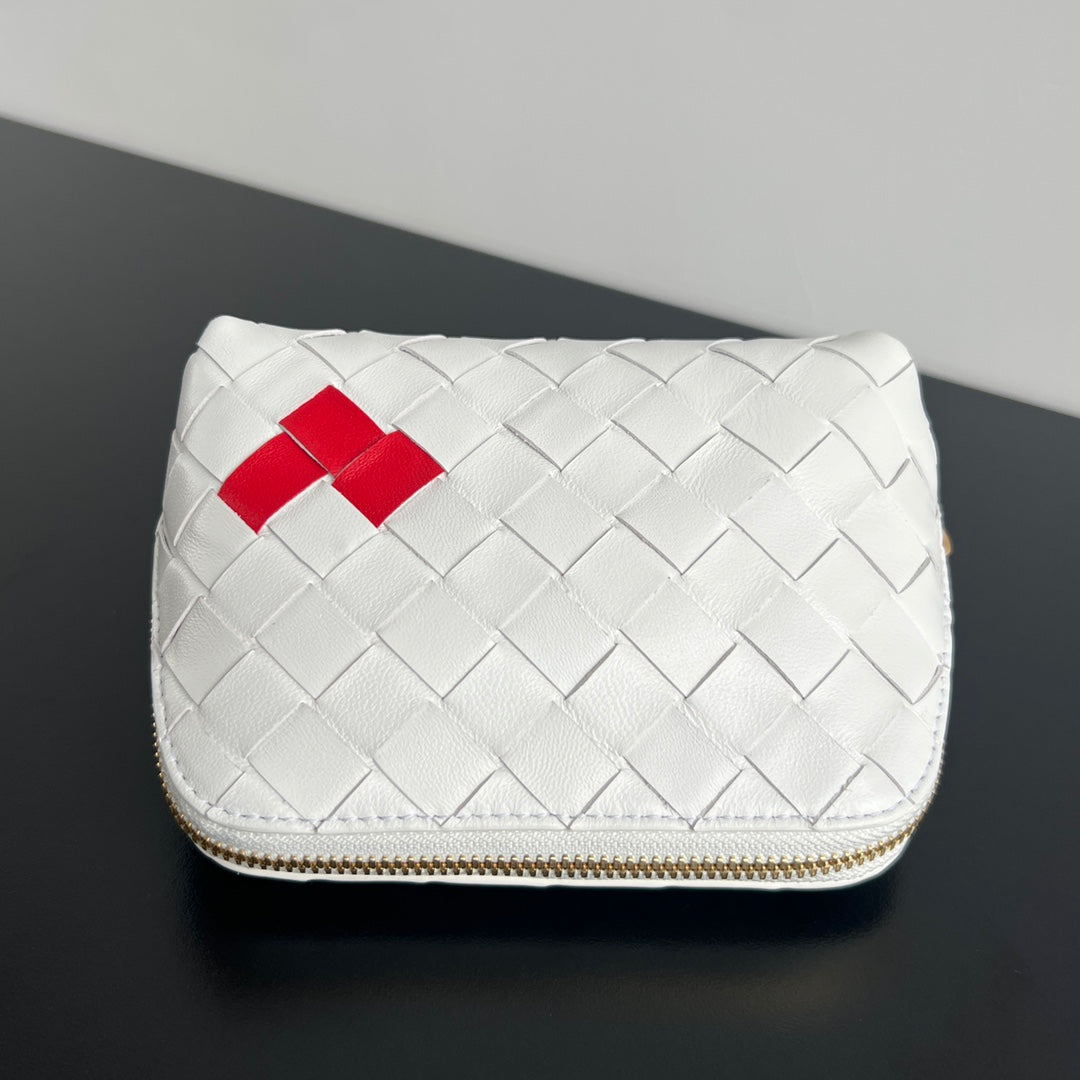 Intrecciato 16 Bag In White Mix Red Lambskin