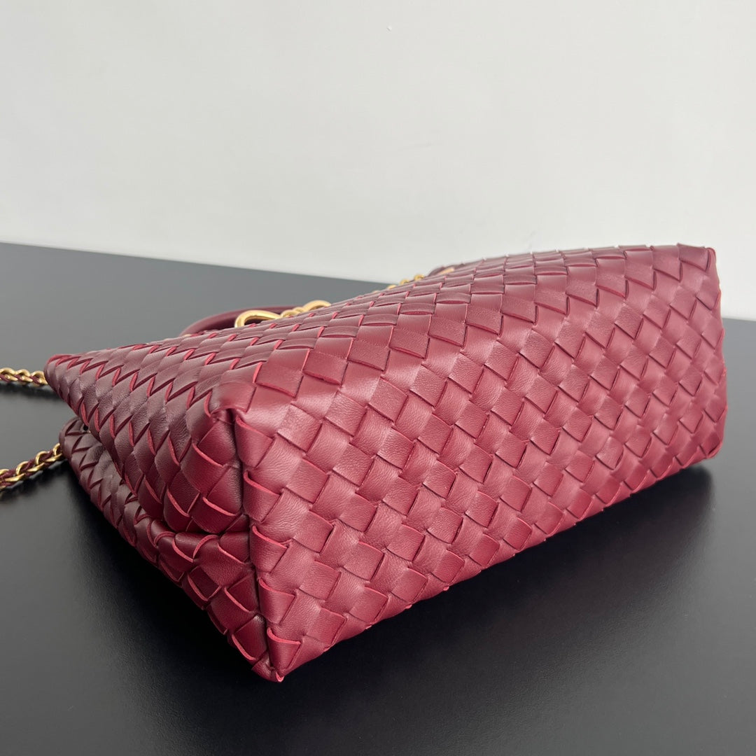 Bv Medium Andiamo 32 Burgundy Lambskin