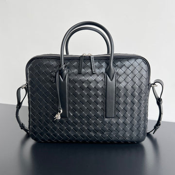 Large Getaway 39 Weekender In Black Calfskin