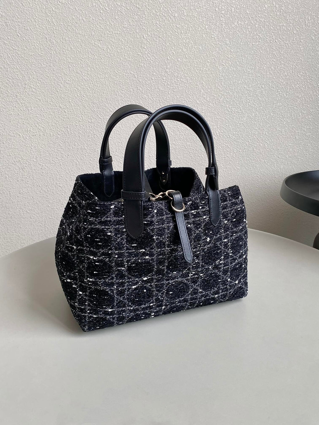 CD Medium Toujours 28 Black Tweed