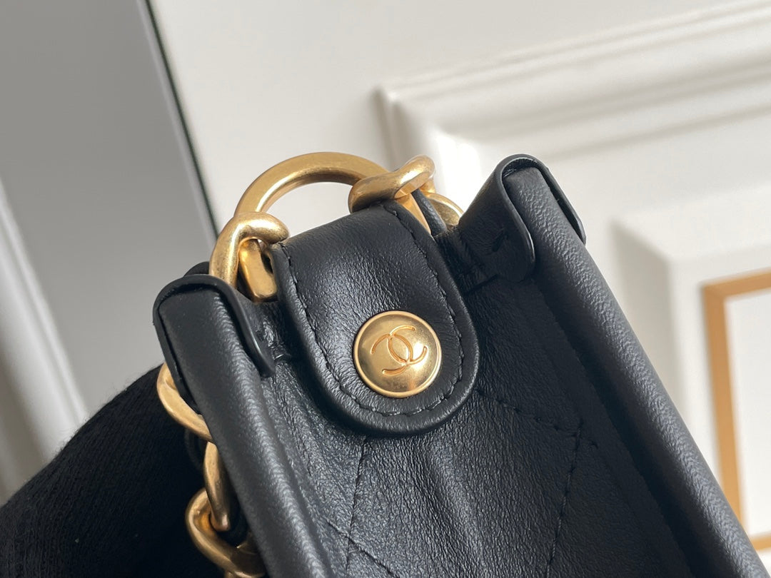 CC 24S 24CM Hobo Bag Black Calfskin Gold Hardware