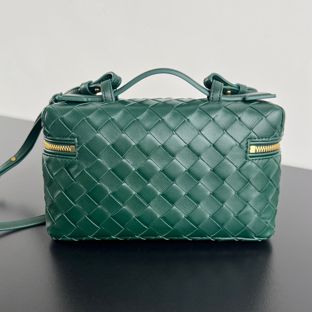 Bang Bang 22 Vanity Case In Dark Green Calfskin