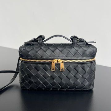 Bang Bang 22 Vanity Case In Black Calfskin