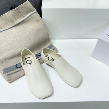 Toy Slipper In White Goatskin