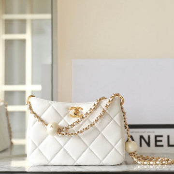 CC 24S Hobo Bag 19CM White Lambskin Pearl Ball