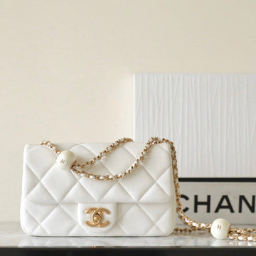 CC 24S Mini Flap Bag 20CM White Lambskin Pearl Ball