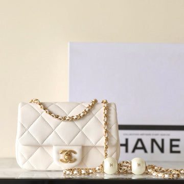 CC 24S Mini Flap Bag 17CM White Lambskin Pearl Ball