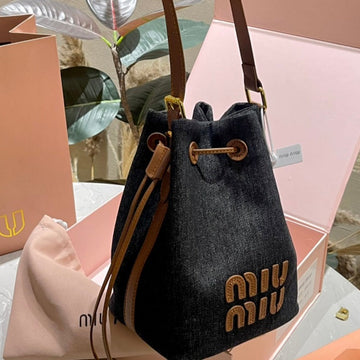Tote 22 Bag In Black Denim