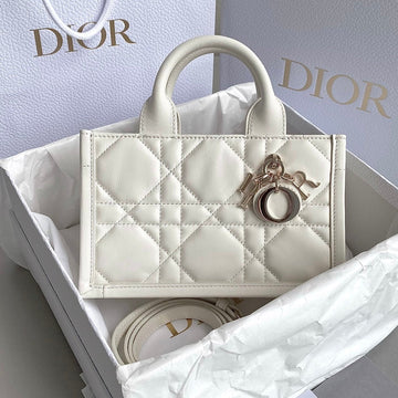 Mini Book Tote 21 White Maccrocannage Calfskin