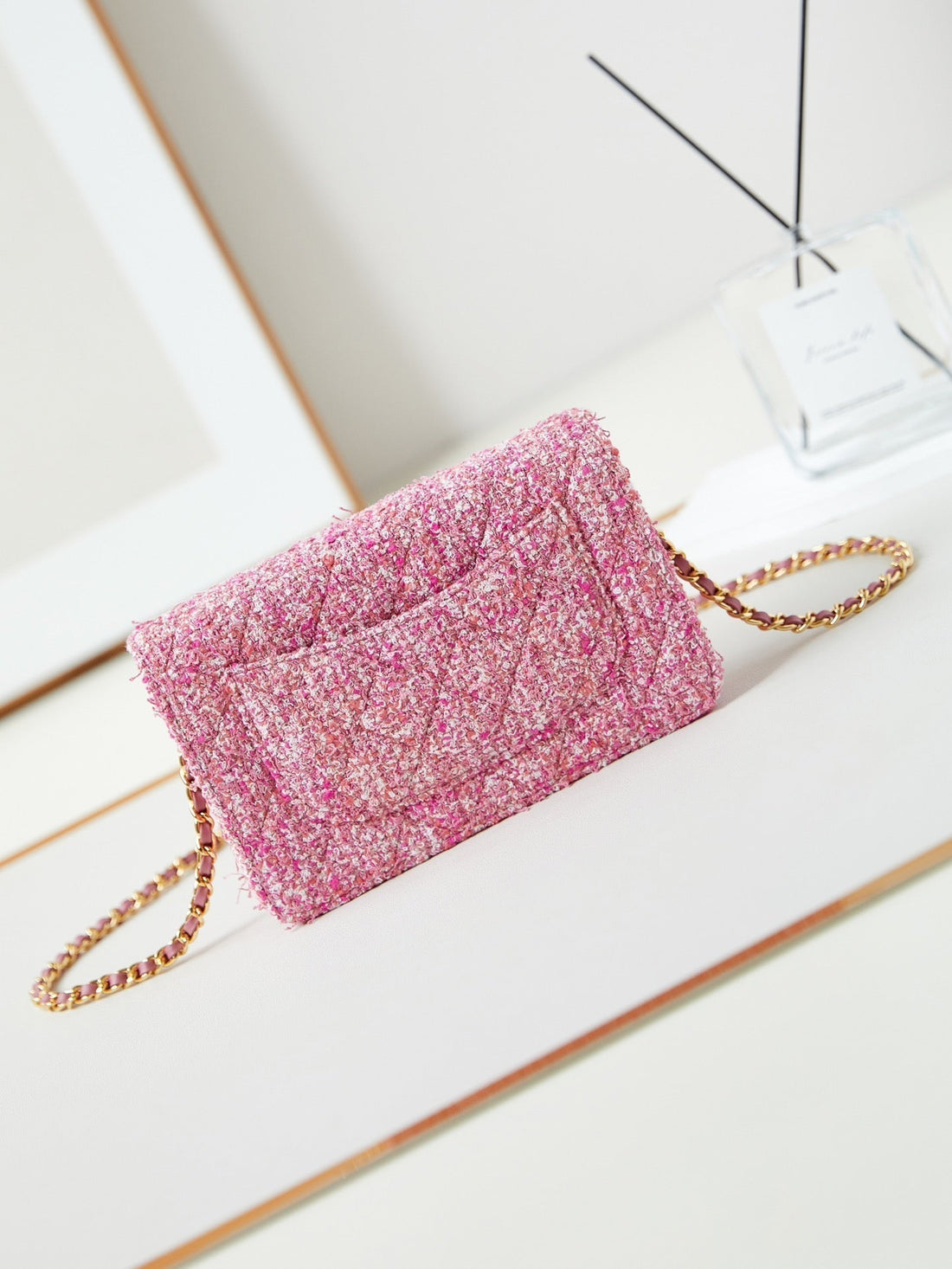 24P Woc 19CM Pink Tweed Gold Hardware