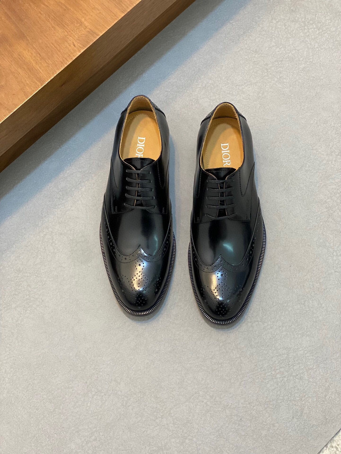 CD Poined Toe London Oxford Black Polished Calfskin