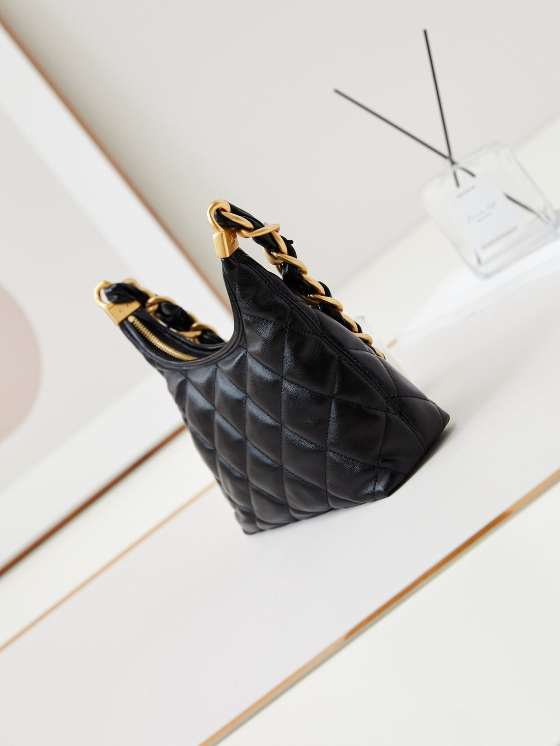 24A Hobo Bag 23CM Black Calfskin Gold Hardware