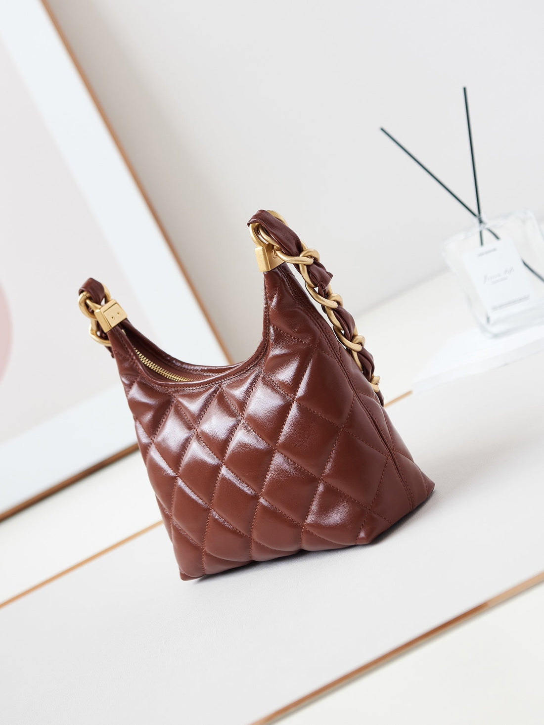 24A Hobo Bag 23CM Burgundy Calfskin Gold Hardware