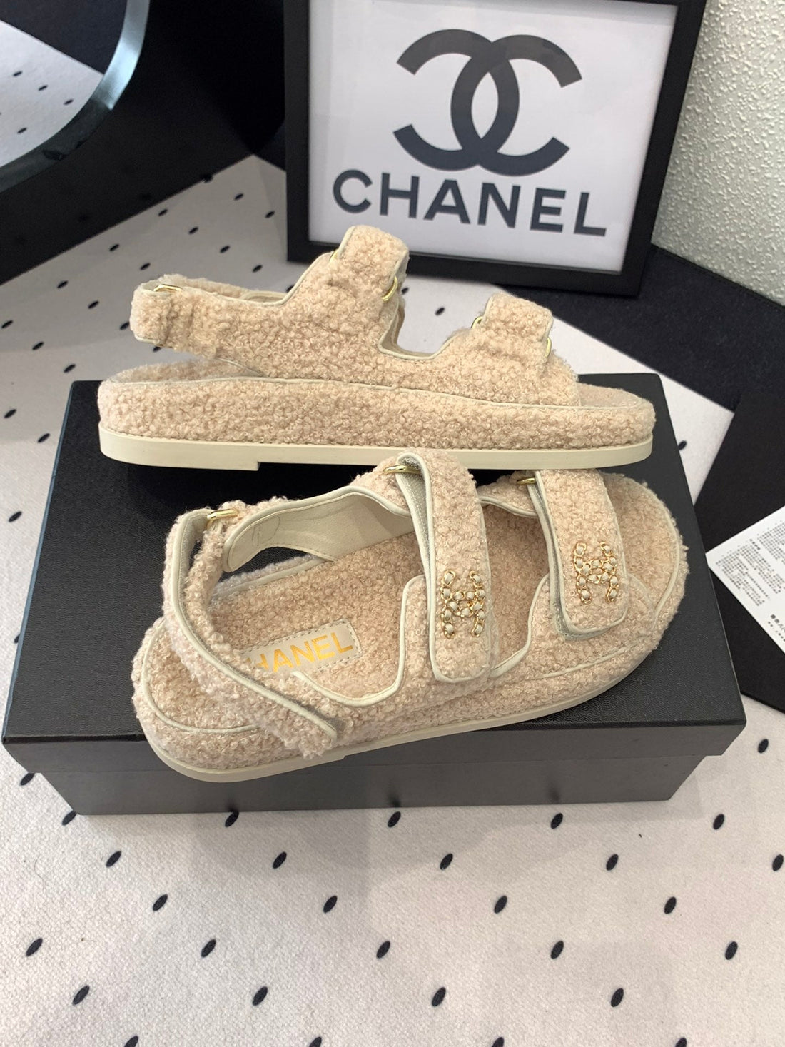 CC Dad Sandal Ecru Beige Lamb Fur