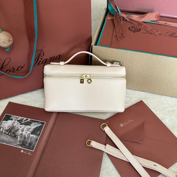 Extra Pocket L19 In White Cream Calfskin With Gold Hardware