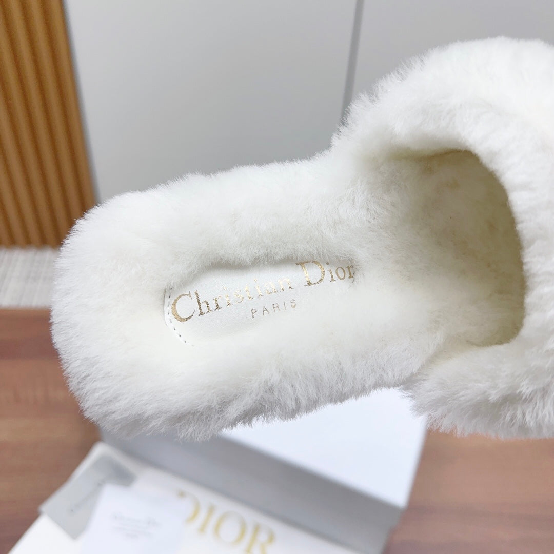 CD Dway Slide White Light Beige Fleece Lining And Canvas Fabric