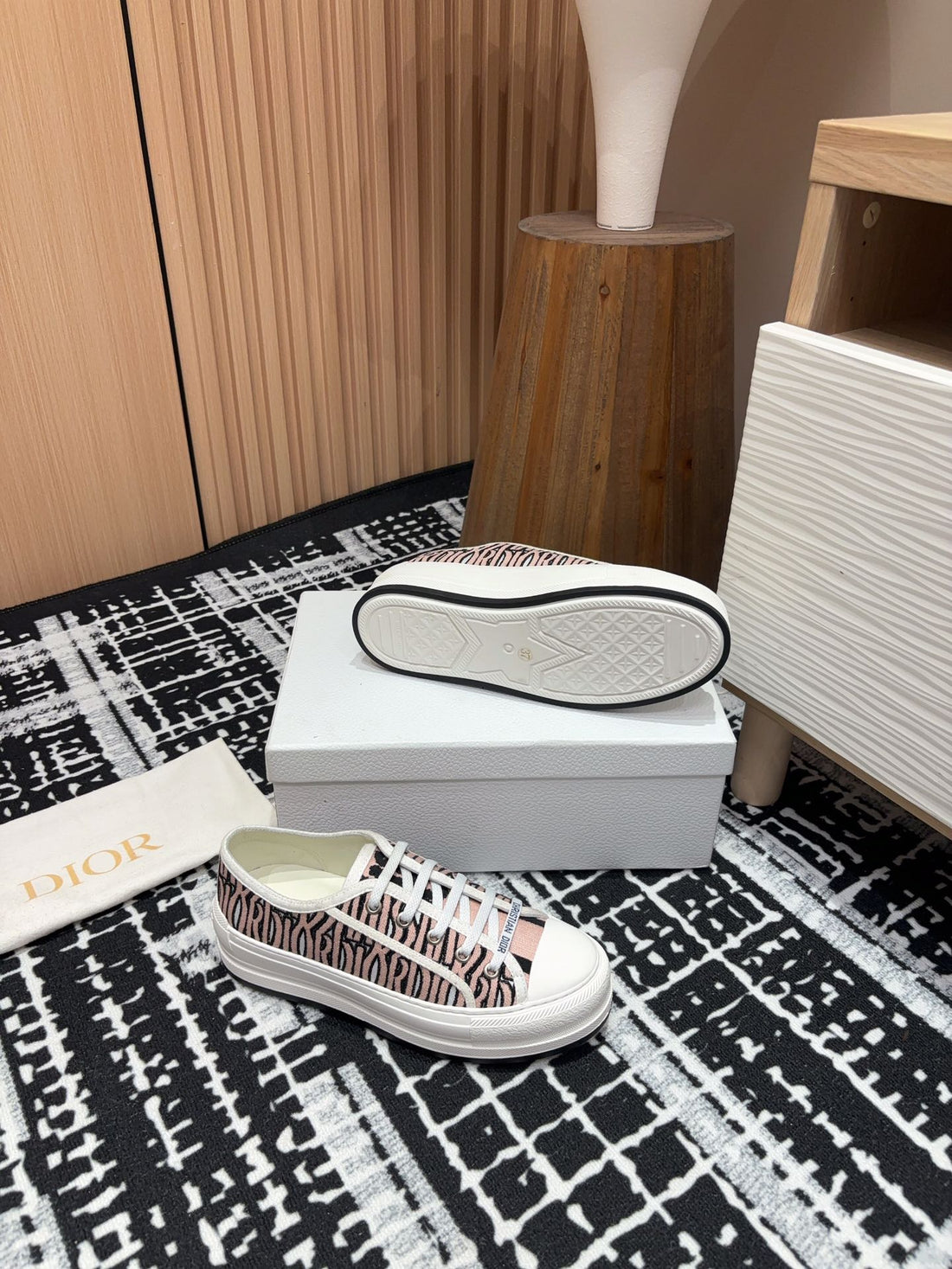 CD Walk'n'dior Platform Sneaker Pale Pink Miss Canvas
