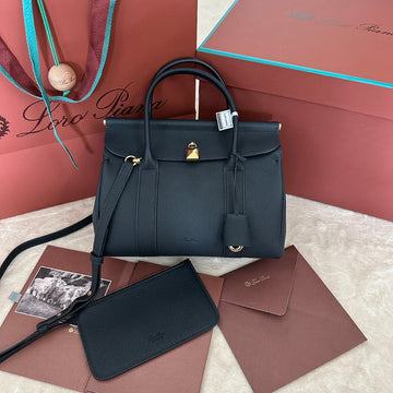 Loom Bag 25 In Black Smooth Calfskin With Gold Hardware