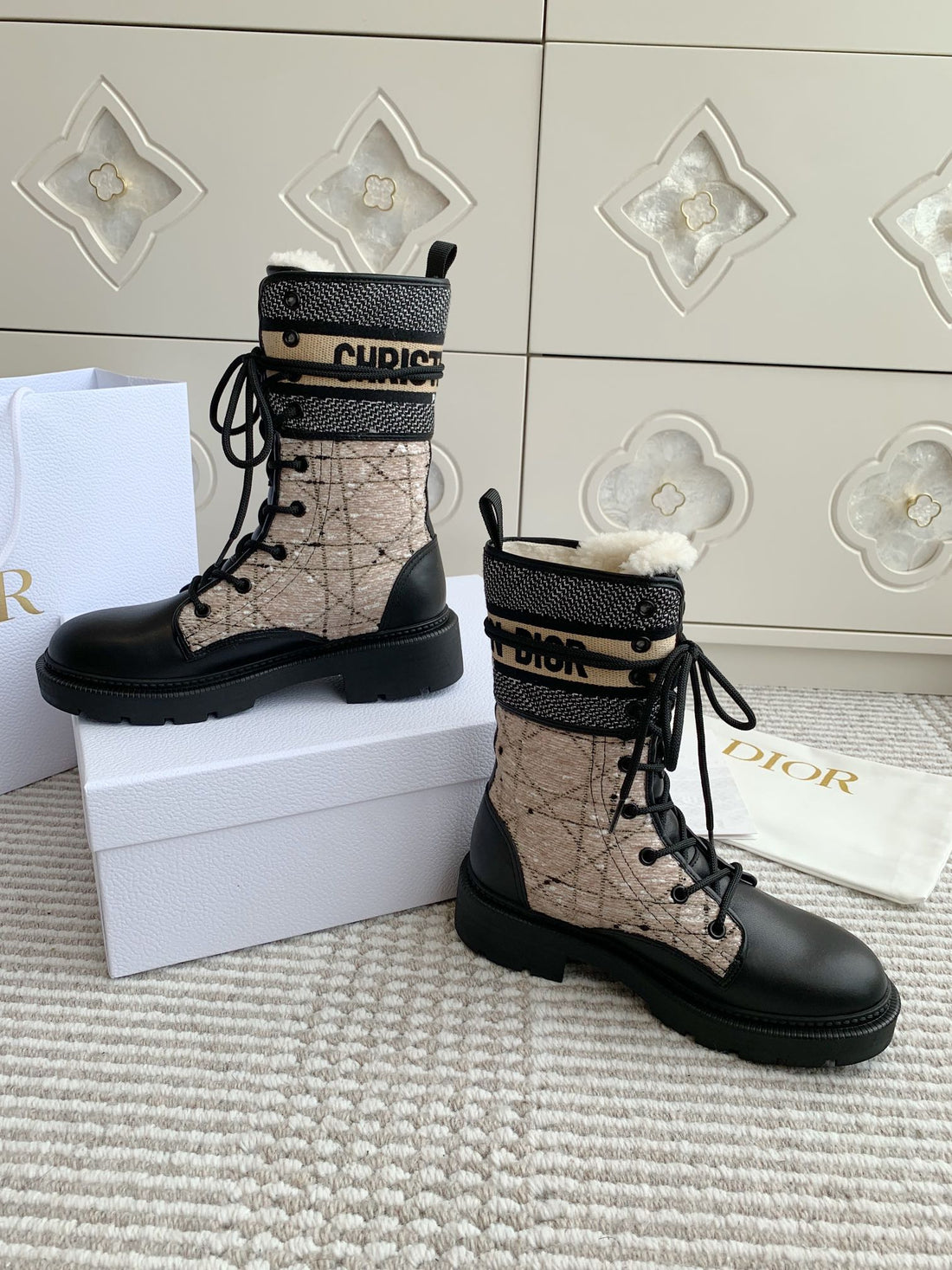 CD D-Major Ankle Boot In Dark Beige Mix Black Canvas With Fleece Lining 105072
