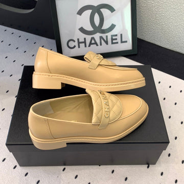 CC Moccasins In Beige Cowhide 147017