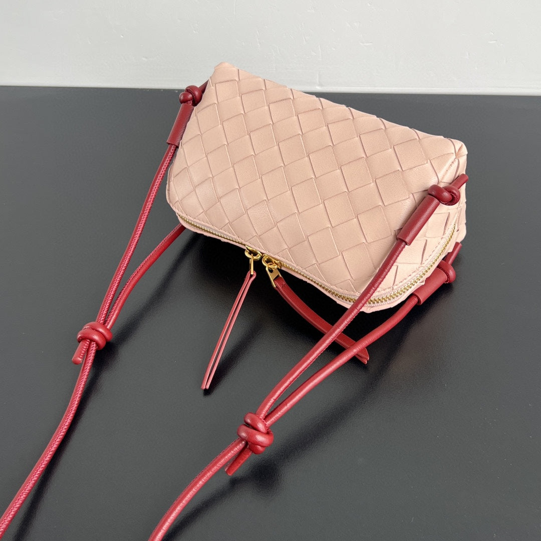 Bv Concert Pouch 18.5cm Nude Red Lambskin