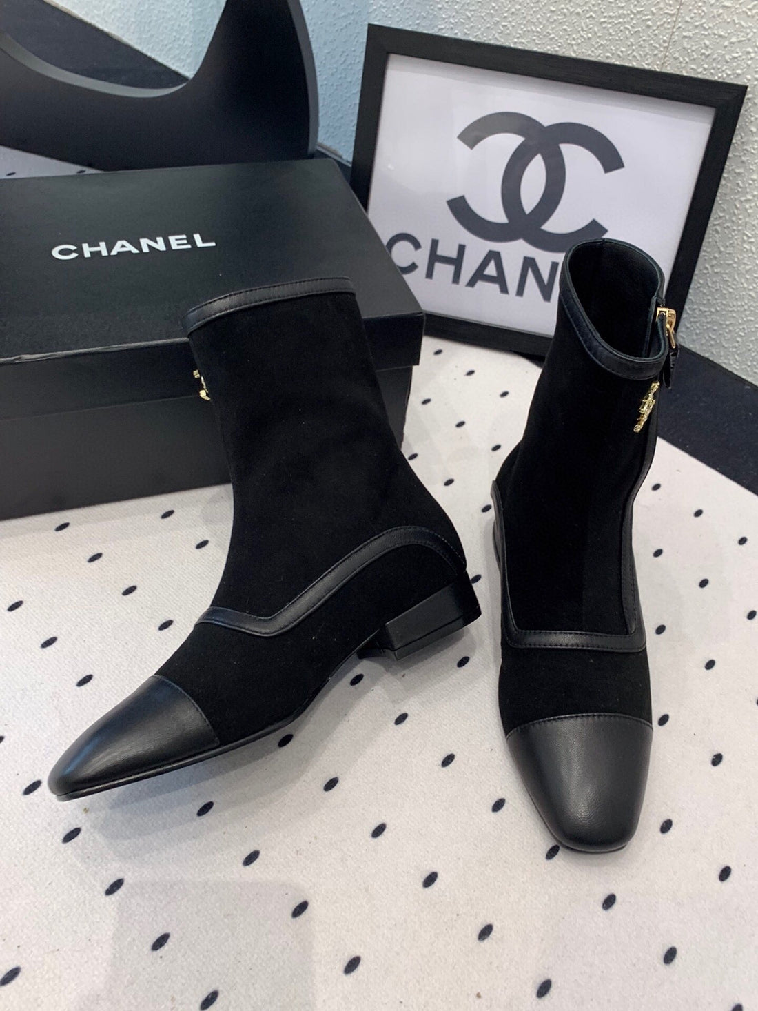 CC Ankel Boots 30MM Black Suede & Sheepskin 432507