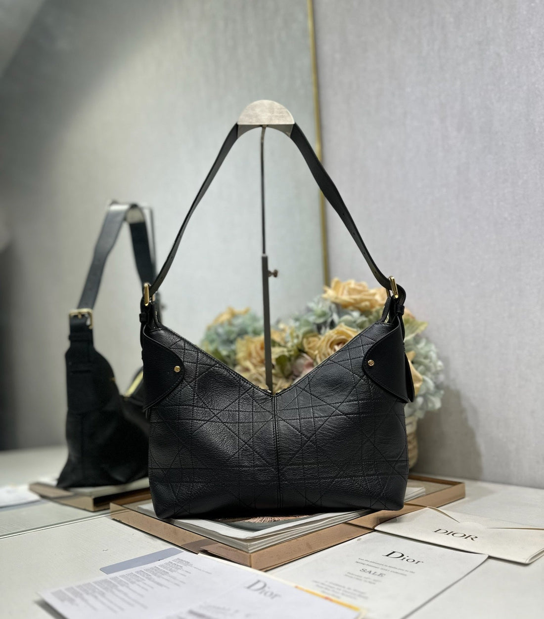 CD Medium Dior Voyage Bag 28CM Black Macrocannage Calfskin 288628