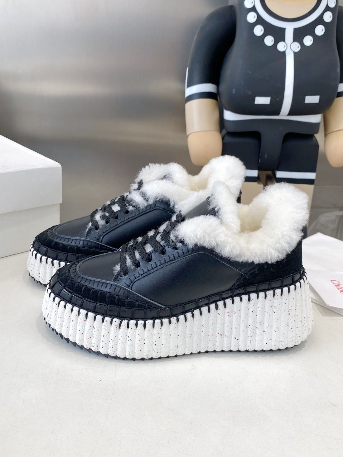 Chloé Nama Sneaker Black Cowhide Wool 531608