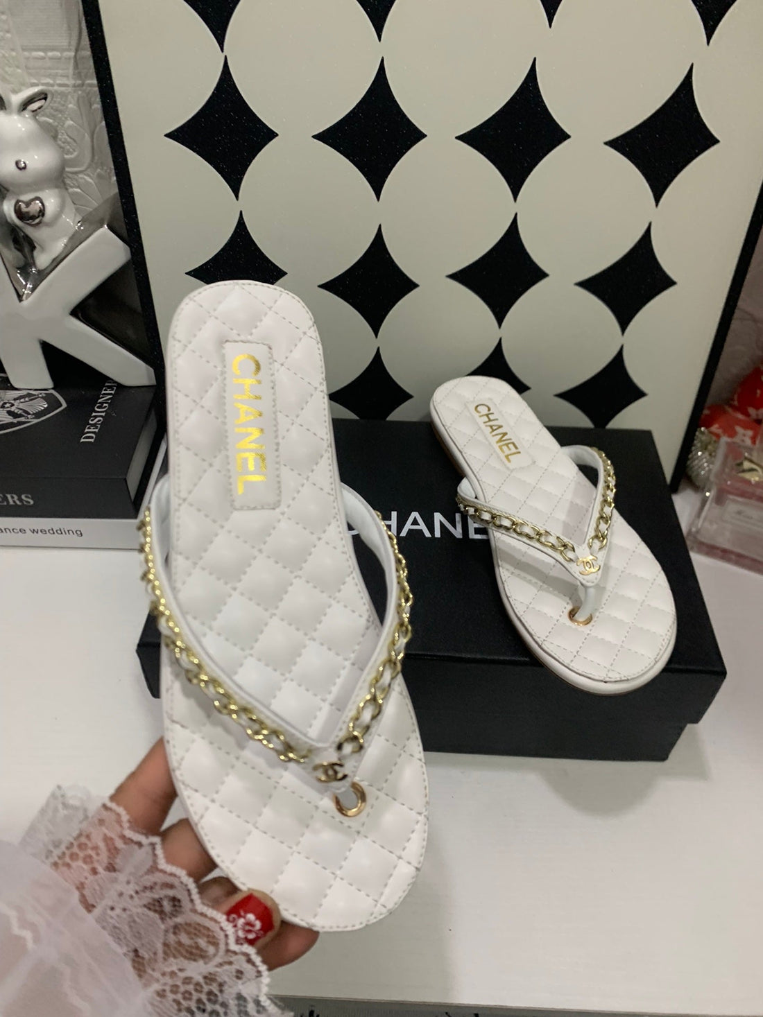 CC 26S Thong With Chain White Sheepskin 684866