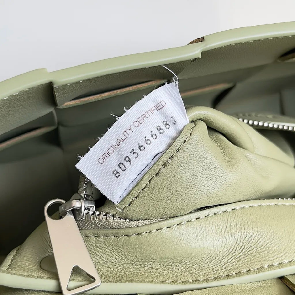 Bv Two-In-One Cassette Bag 26CM Light Green Leather