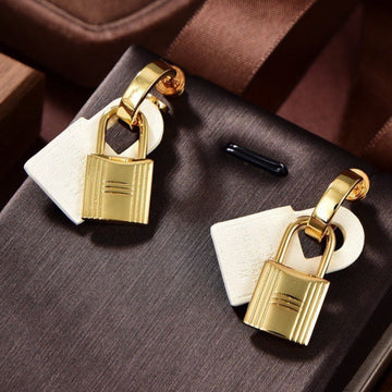 Hm Bag O'kelly Pink Gold Earrings