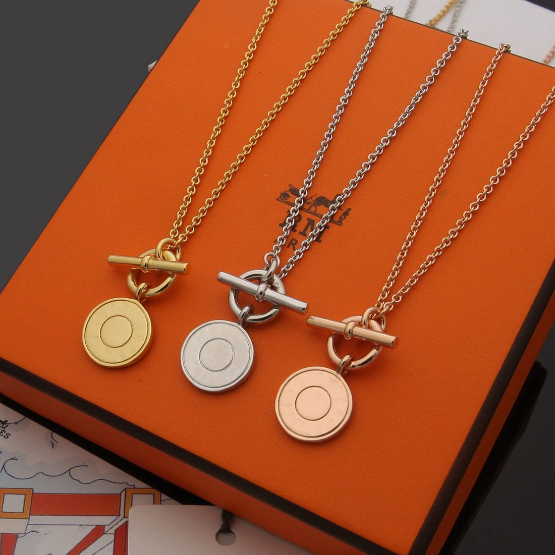 Chaine Verso Necklace