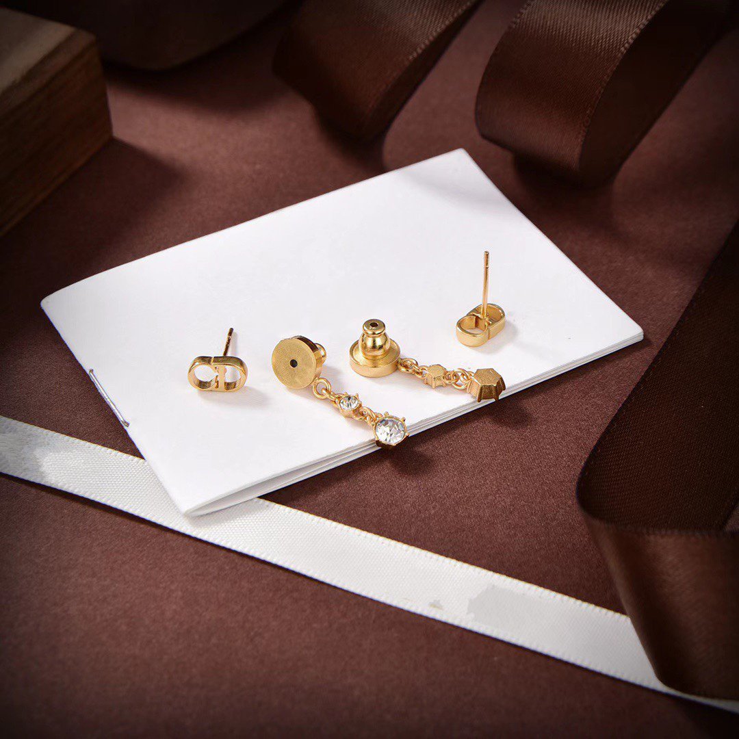 CD Drop Gold 2 Diamond Earrings