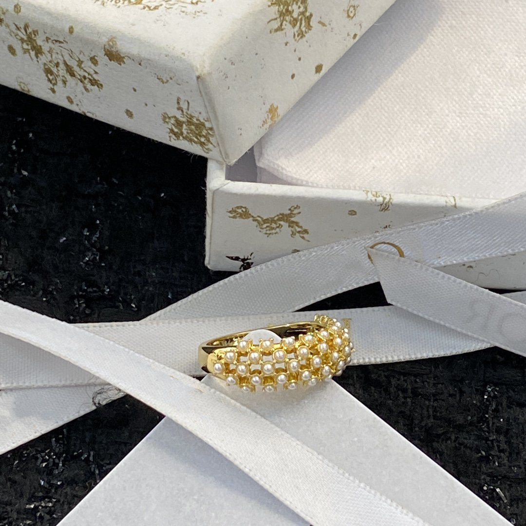 CD Ring Pearl Gold