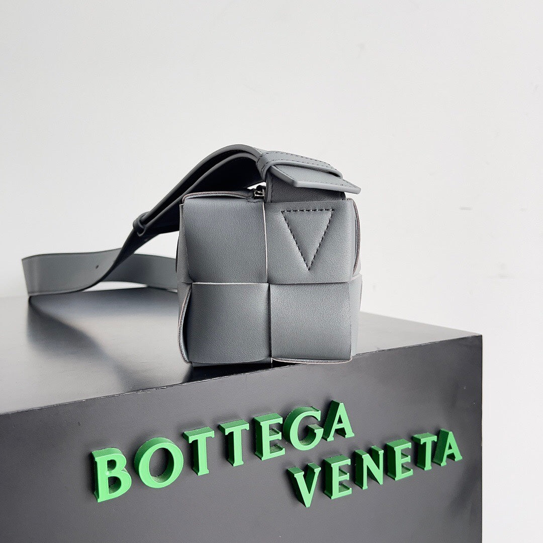 Bv Small Brick 24CM Grey Lambskin