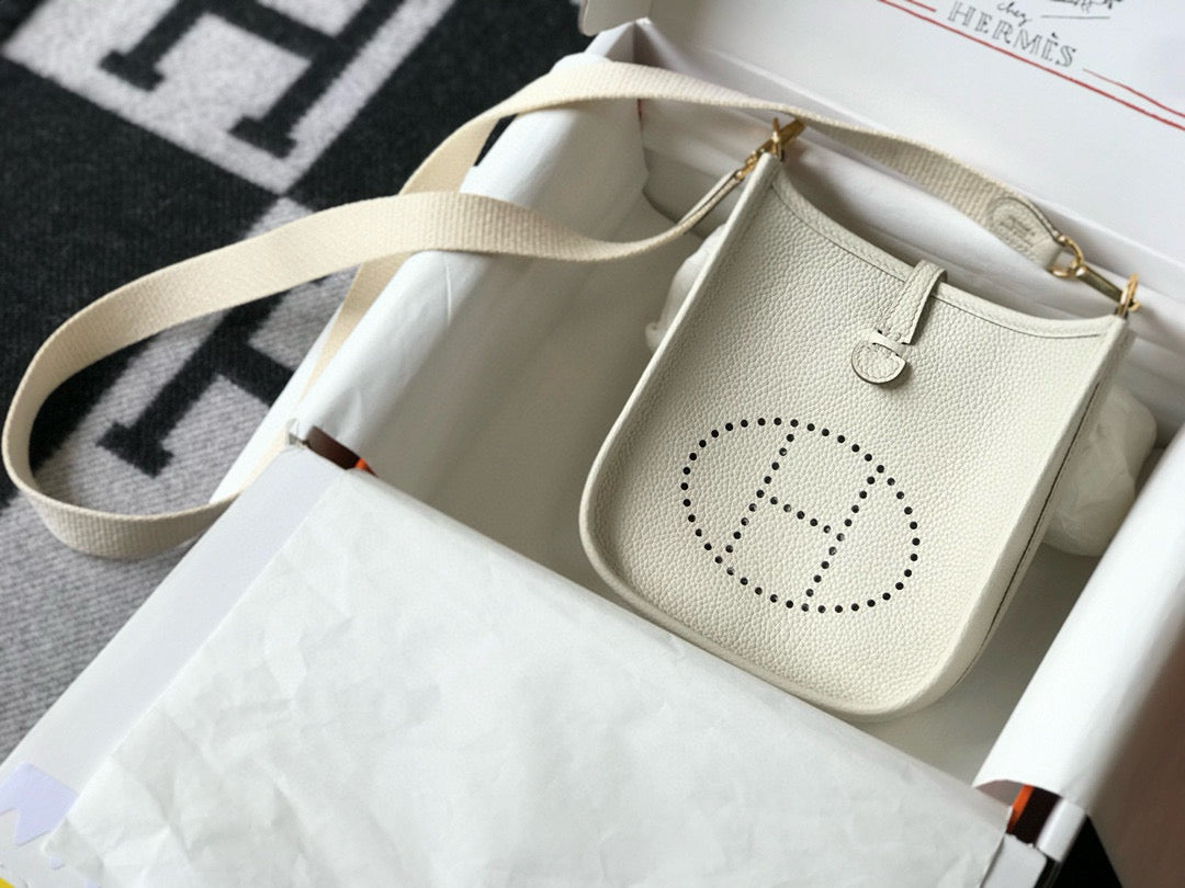 HM Evelyne 18 Togo Bag Milky White