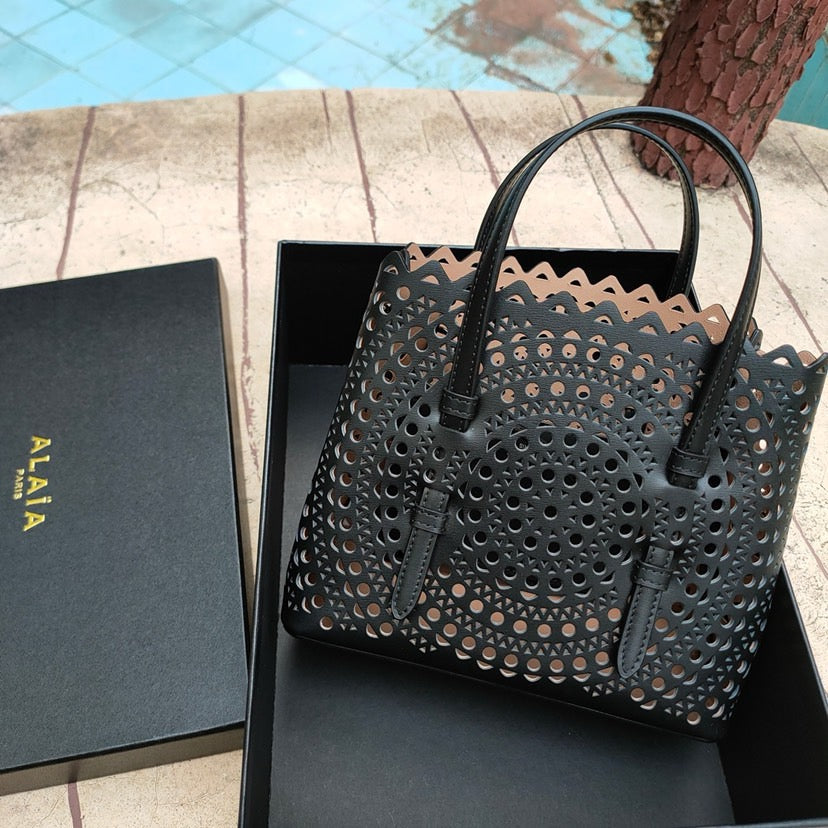 Alaïa Mina 20 Bag In Vienne Wave Calfskin