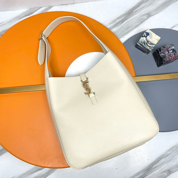 Le 5 A 7 Supple Large Hobo Bag In Ivory Leather Ghw