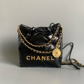 CC 22 Hobo Bag 19CM Black Lambskin Gold Hardware
