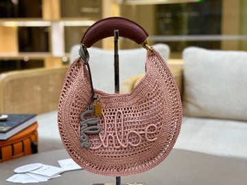 Chloé Summer Banana Hobo Bag Summery Beige In Raffia
