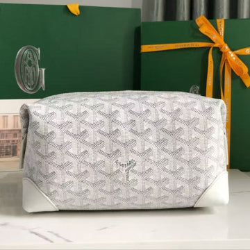 Bowling Toiletry Bag 25 In White Goyardine Canvas And Calfskin